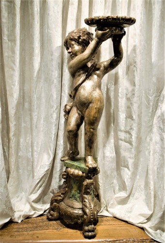 Putto porte torchère  en bois argenté, Venise 18e siècle - Objet de décoration Style Louis XVI